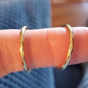 14k yellow gold hoop earrings